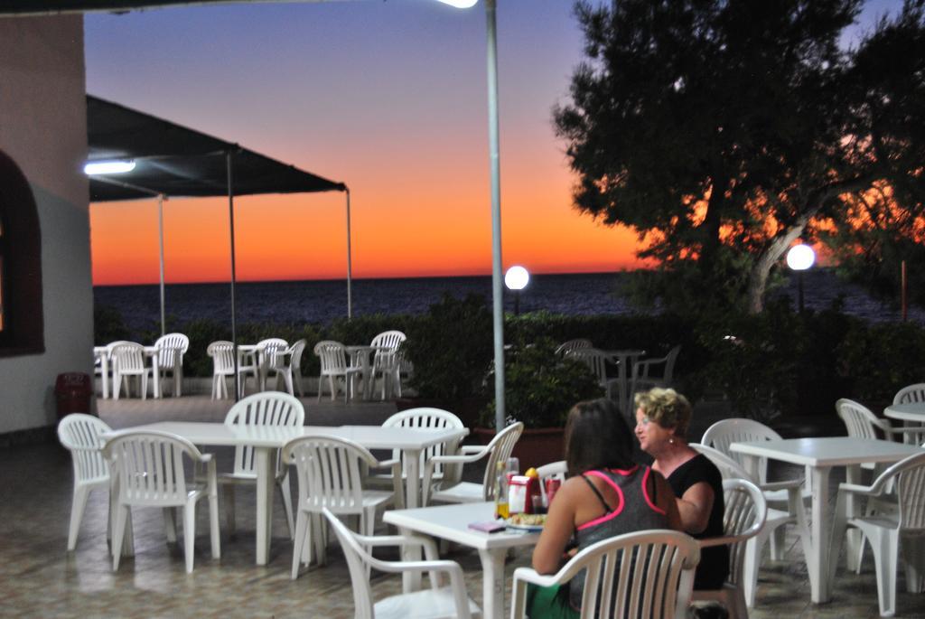 Camping B&B Gioiosa Джоиоза-Мареа Экстерьер фото
