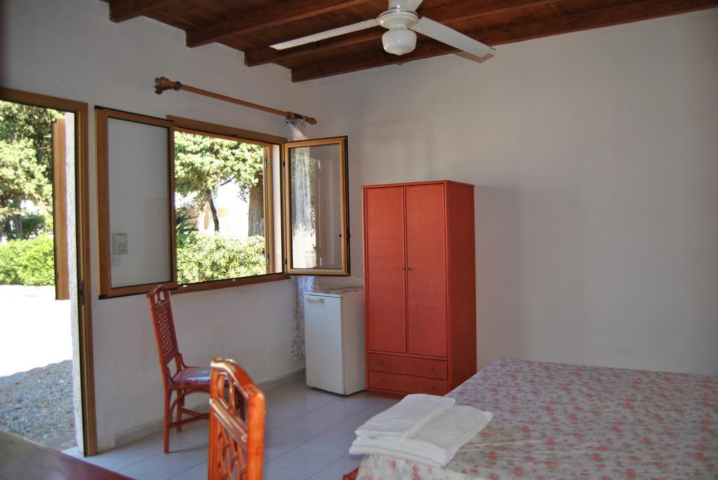 Camping B&B Gioiosa Джоиоза-Мареа Экстерьер фото