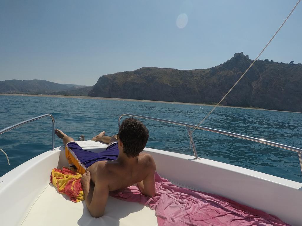 Camping B&B Gioiosa Джоиоза-Мареа Экстерьер фото
