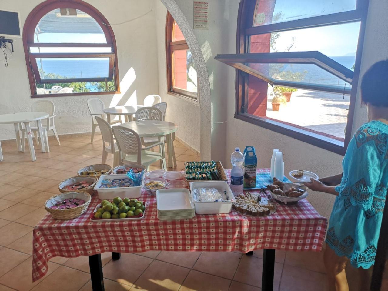 Camping B&B Gioiosa Джоиоза-Мареа Экстерьер фото